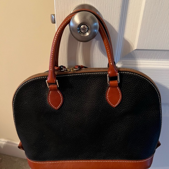 Dooney & Bourke zip zip satchel - Picture 3 of 5